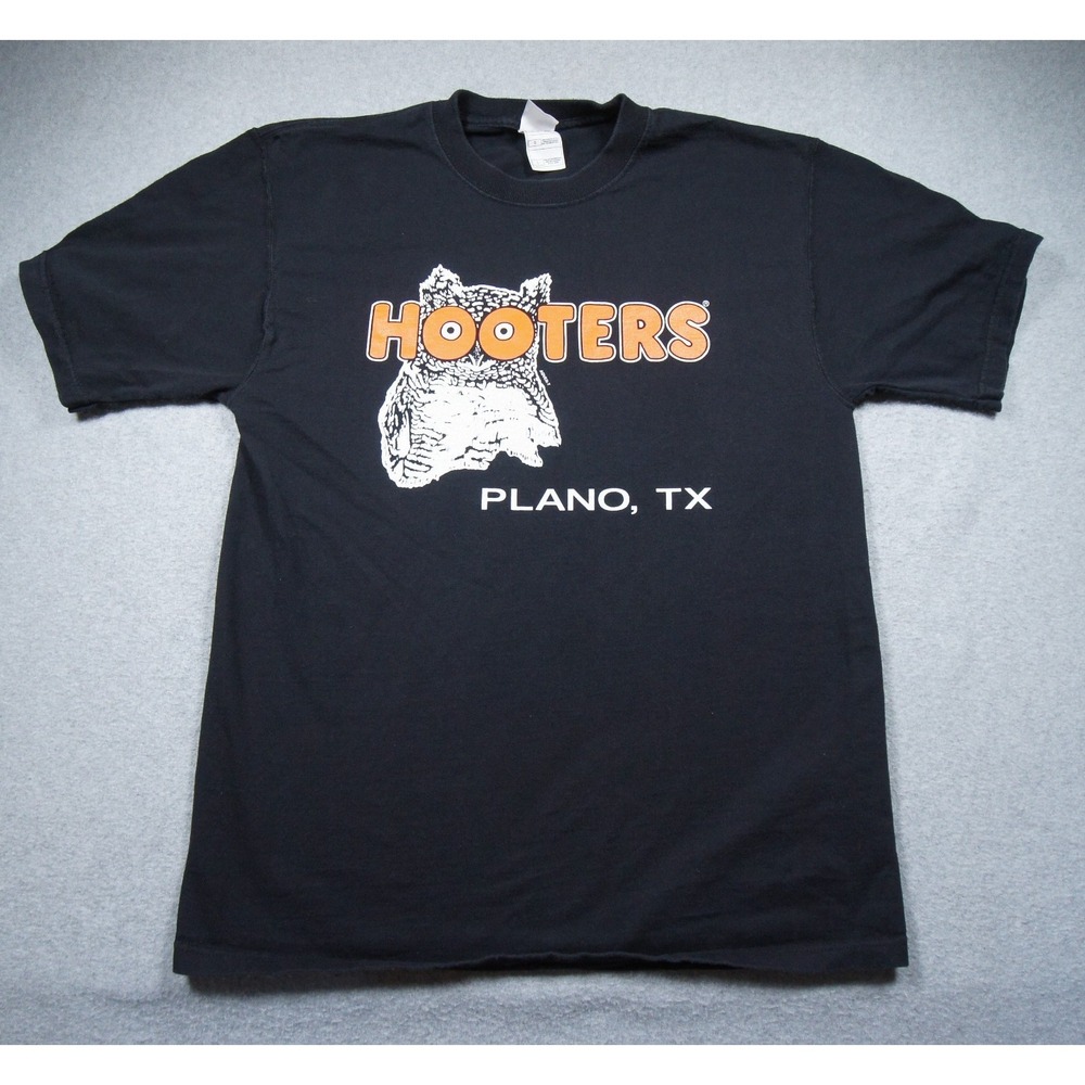 Vintage Hooters Shirt Mens Large Black Plano Texas Owl Logo Restaurant Tee